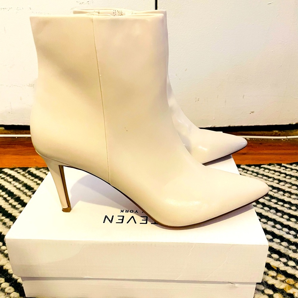 Steven NY Lizzie’s Pointer Toe Bootie
